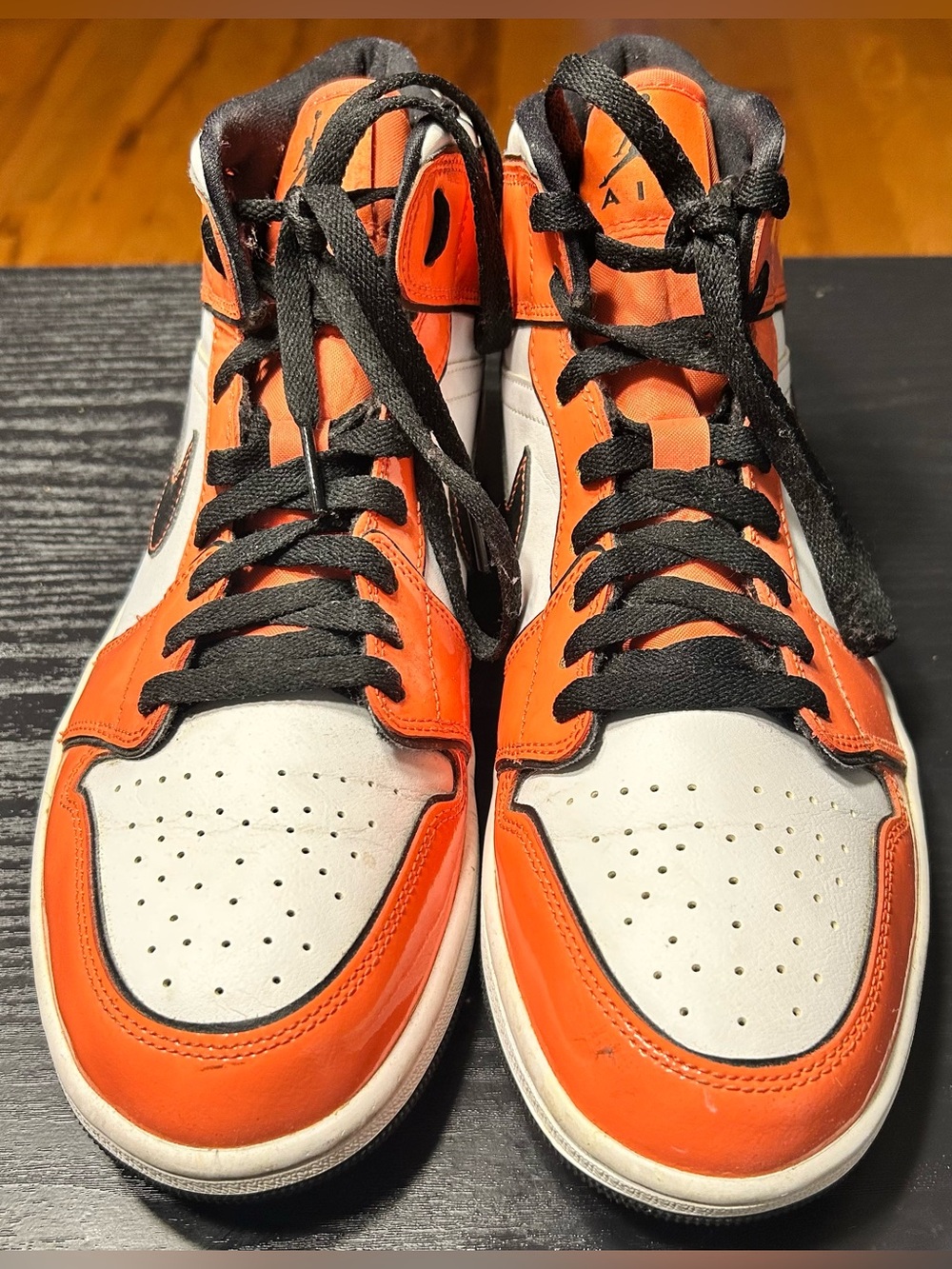 Nike Air Jordan 1 Mid Electro Orange DD6834-801 Men’s Size 10